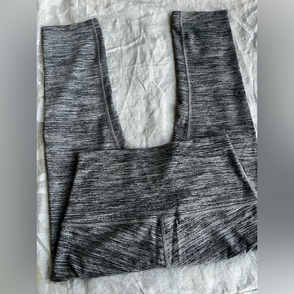 Lululemon - Picture 4 of 9